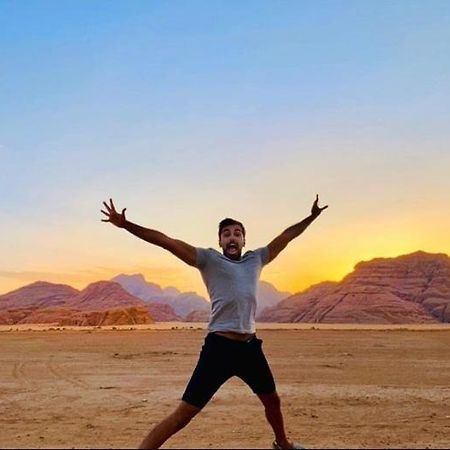 瓦迪拉姆Saleem With Jeep Tour公寓 外观 照片