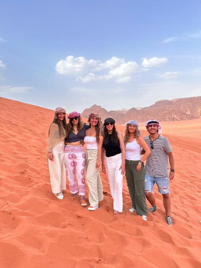 瓦迪拉姆Saleem With Jeep Tour公寓 外观 照片